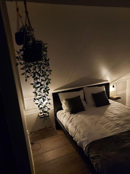 Heerlijk Huys, Vakantievilla Met Prive Tuin Ewijk Екстериор снимка